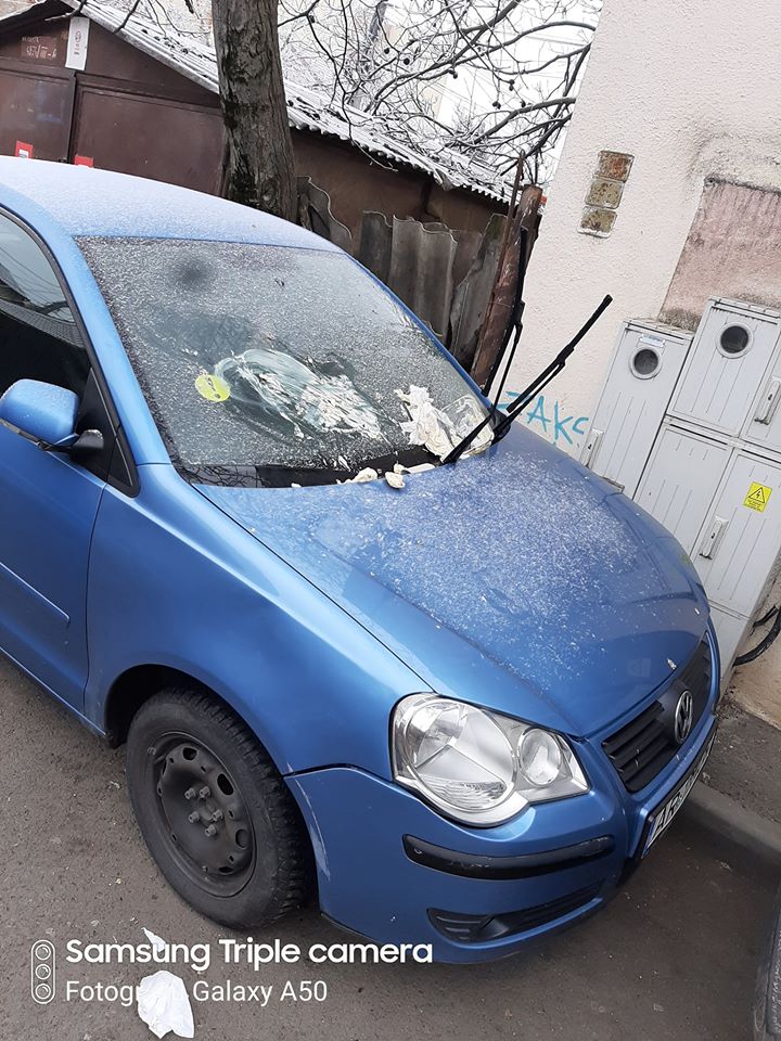 Masini Impănate Cu Gunoi In Vlaicu Aradon