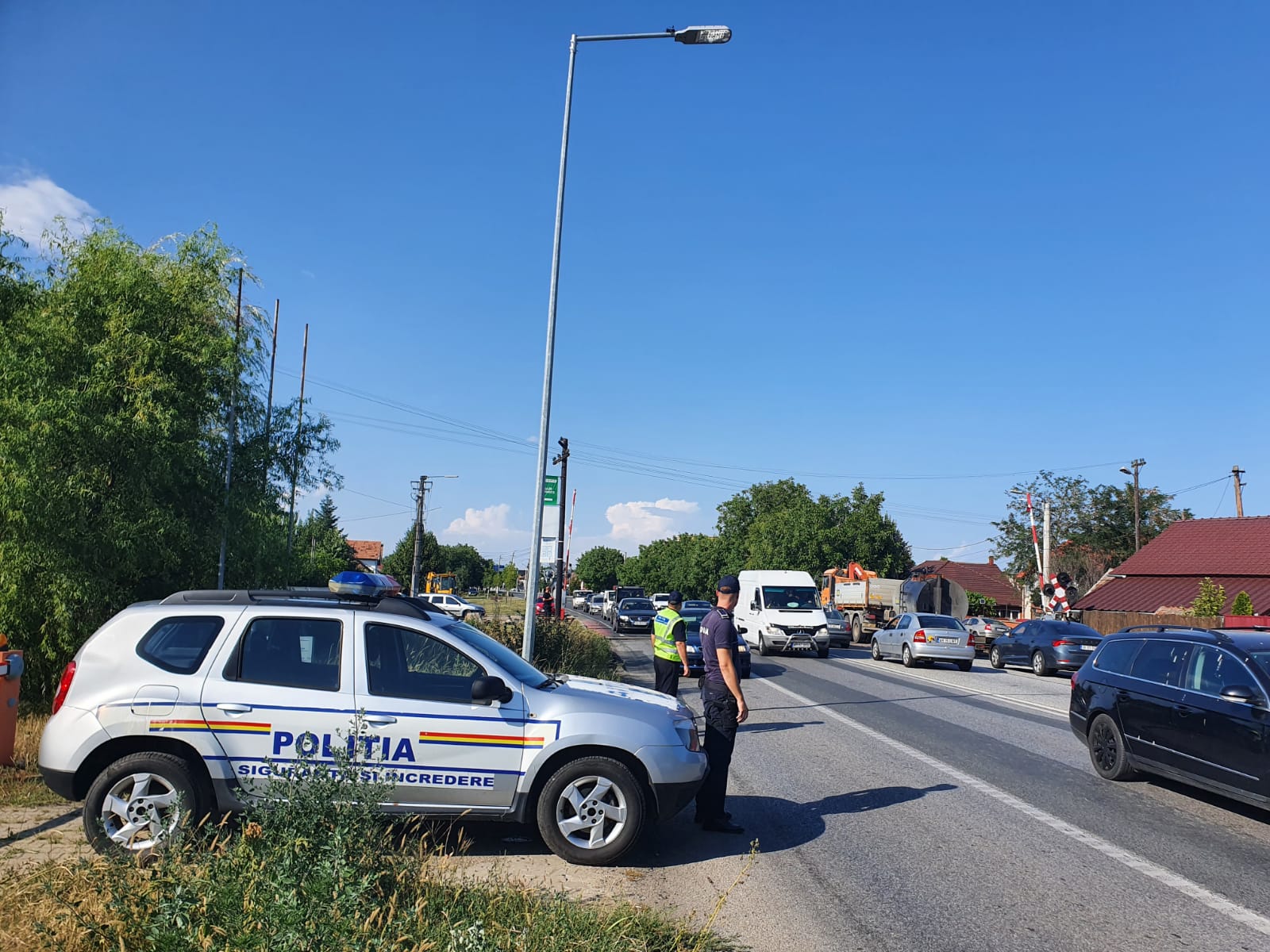 FOTO | Acțiune a polițiștilor pentru siguranța rutieră și ordine publică