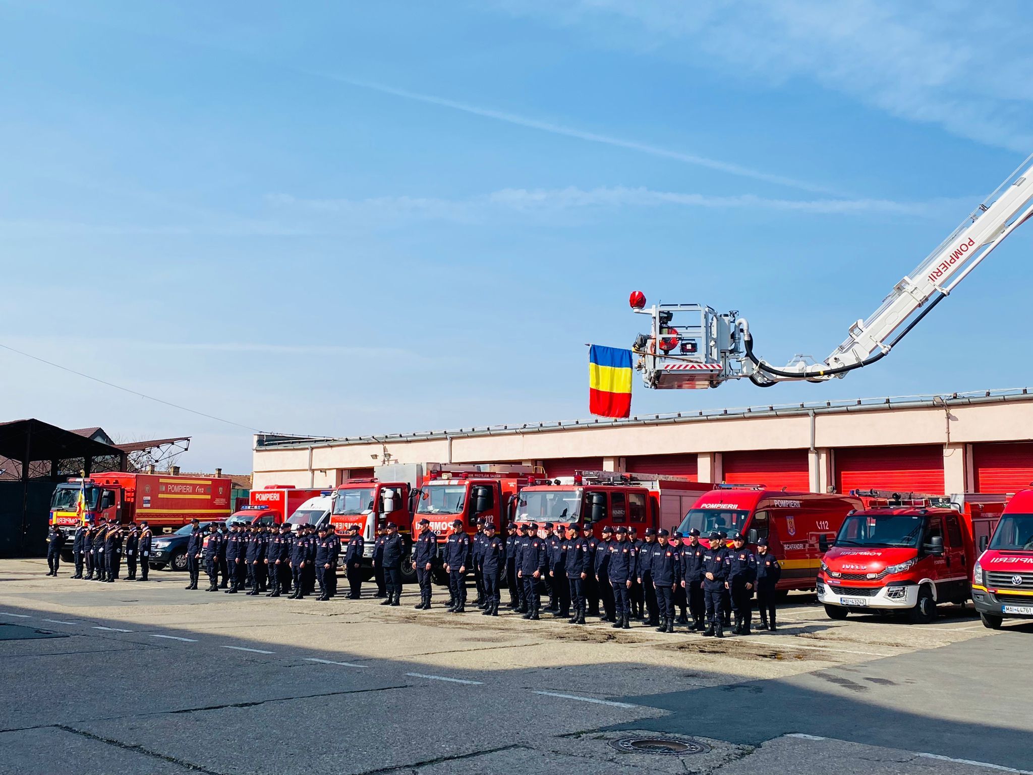 FOTO | Depunerea jurământului și cereri în căsătorie la ISU Arad