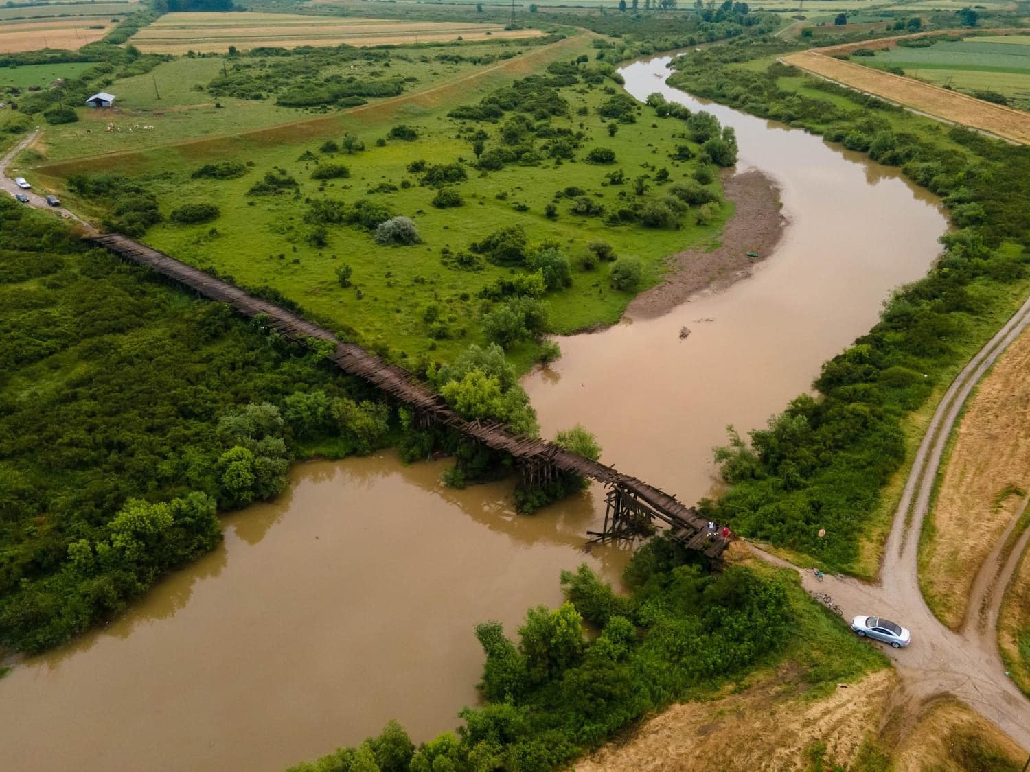 FOTO | Podul de la Vărșand a fost dezafectat în totalitate