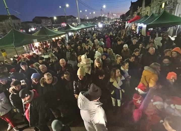 FOTO | Liceul German a ieșit în stradă