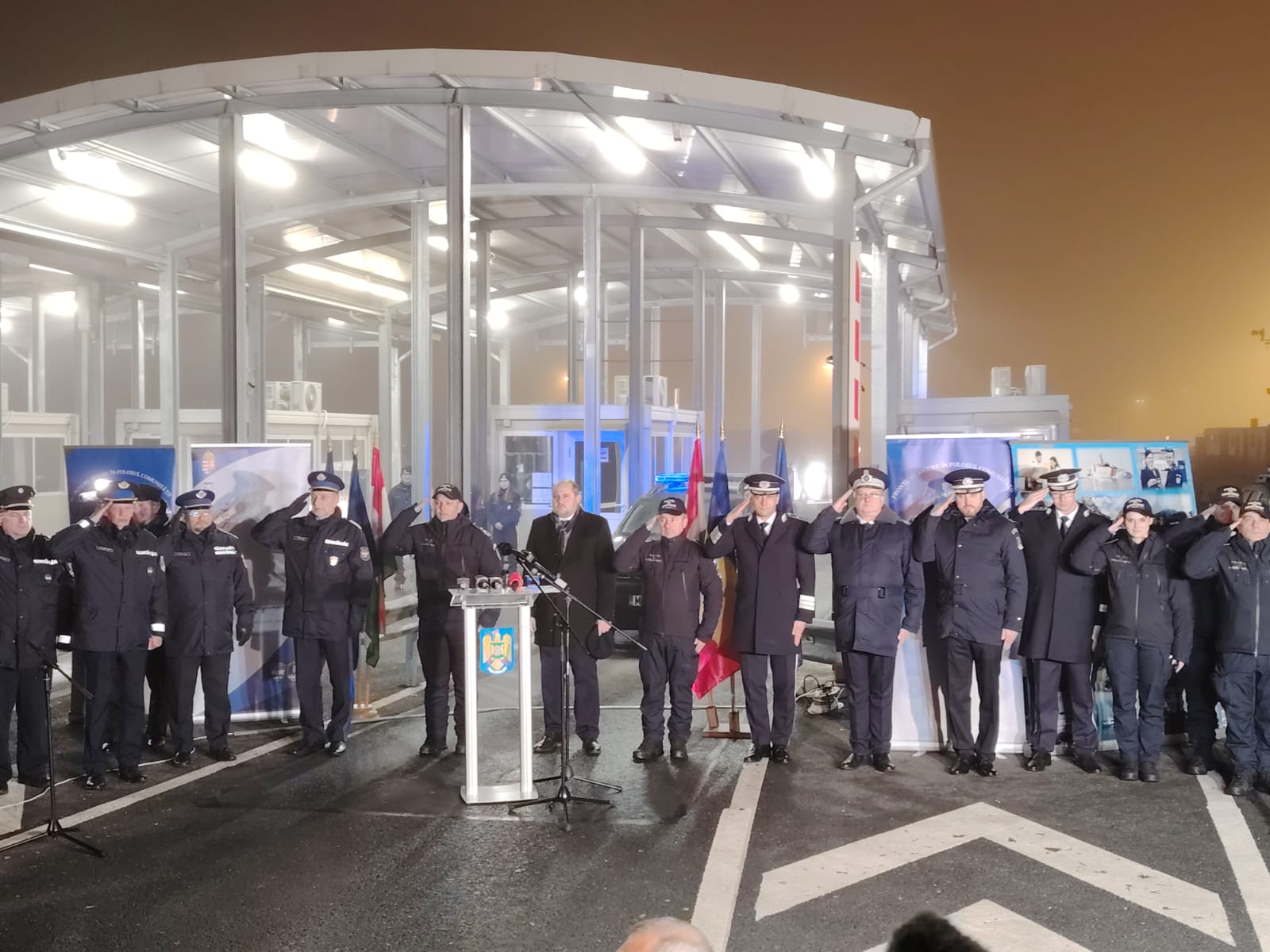 FOTO | Cu emoţie, din Vama Nădlac 2: România, bun venit în Schengen!