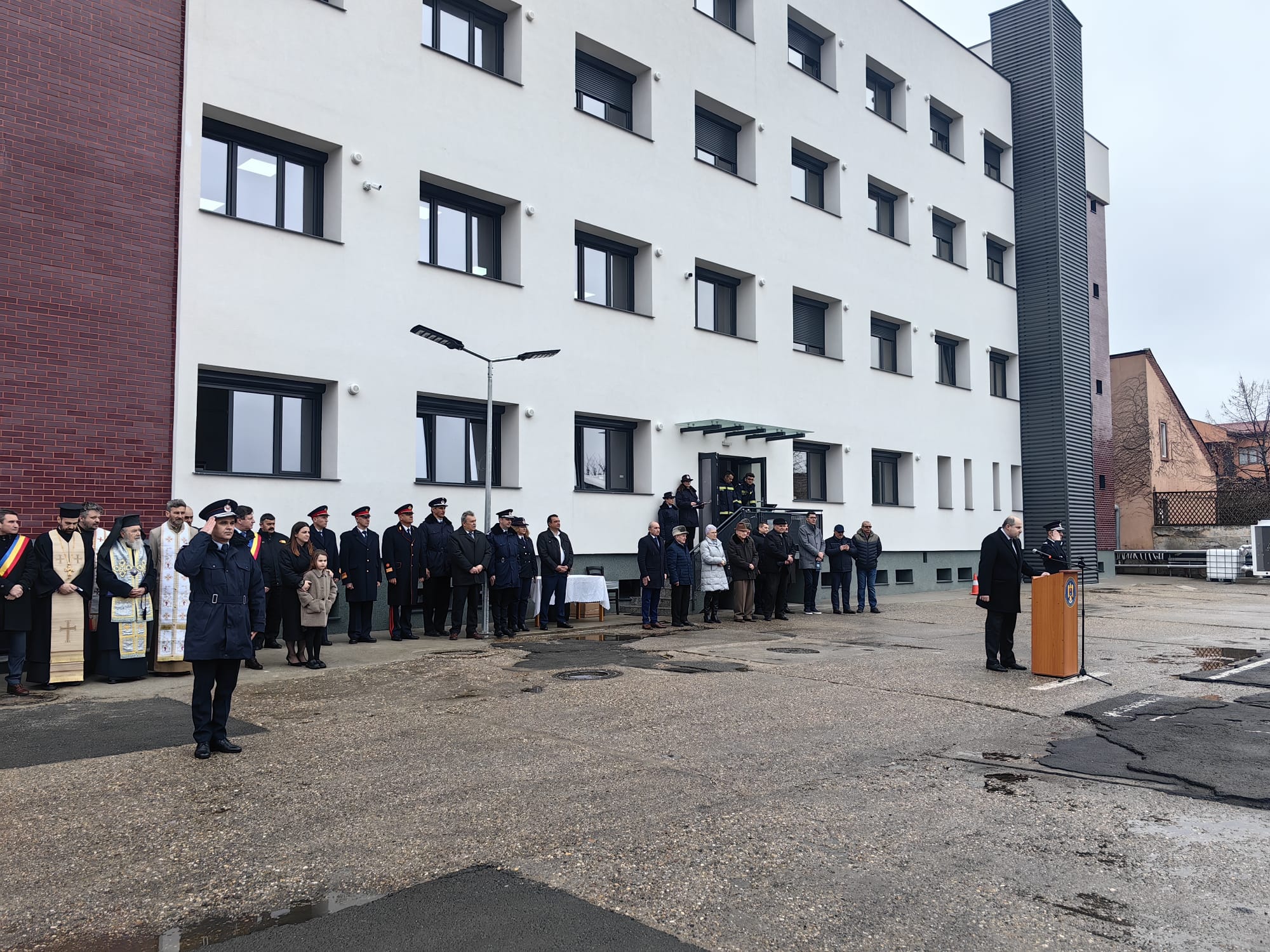 FOTO | Sediul modernizat al ISU Arad, inaugurat de Ziua Protecției Civile